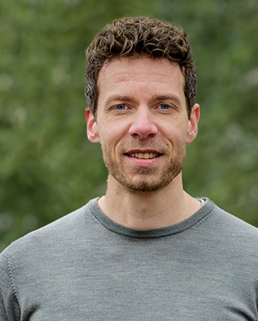 Senior Research Manager